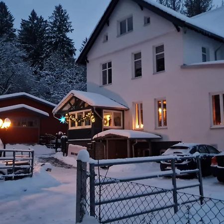 Eulennest Bis 10 Personen,Waesche,Reinigung,Parkplatz Inklusive,Kurtaxe Wird Extra Berechnet Appartement Altenau  Buitenkant foto